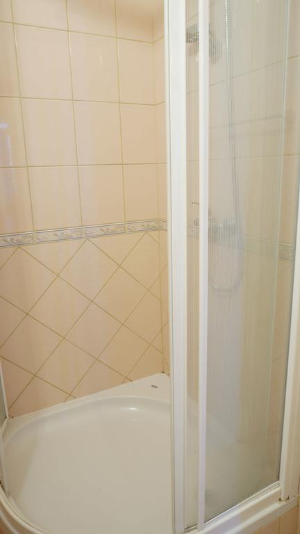 Villa Dvorine Tisno Rom bilde
