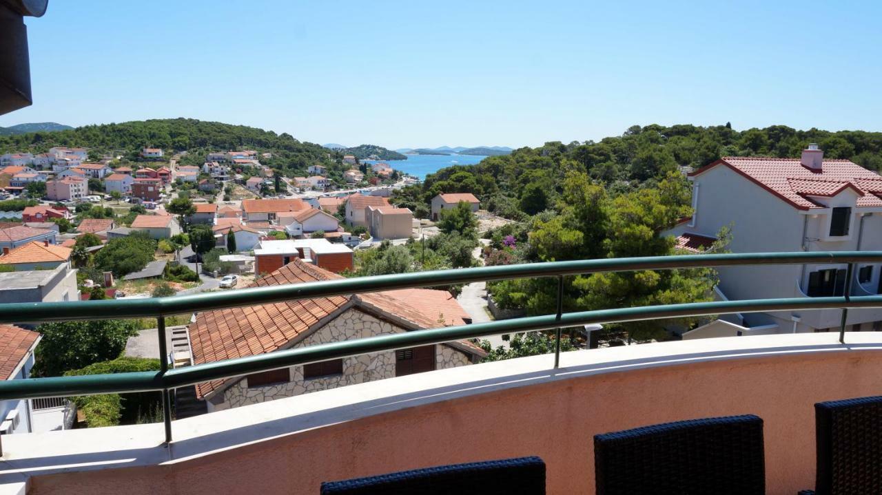 Villa Dvorine Tisno Eksteriør bilde