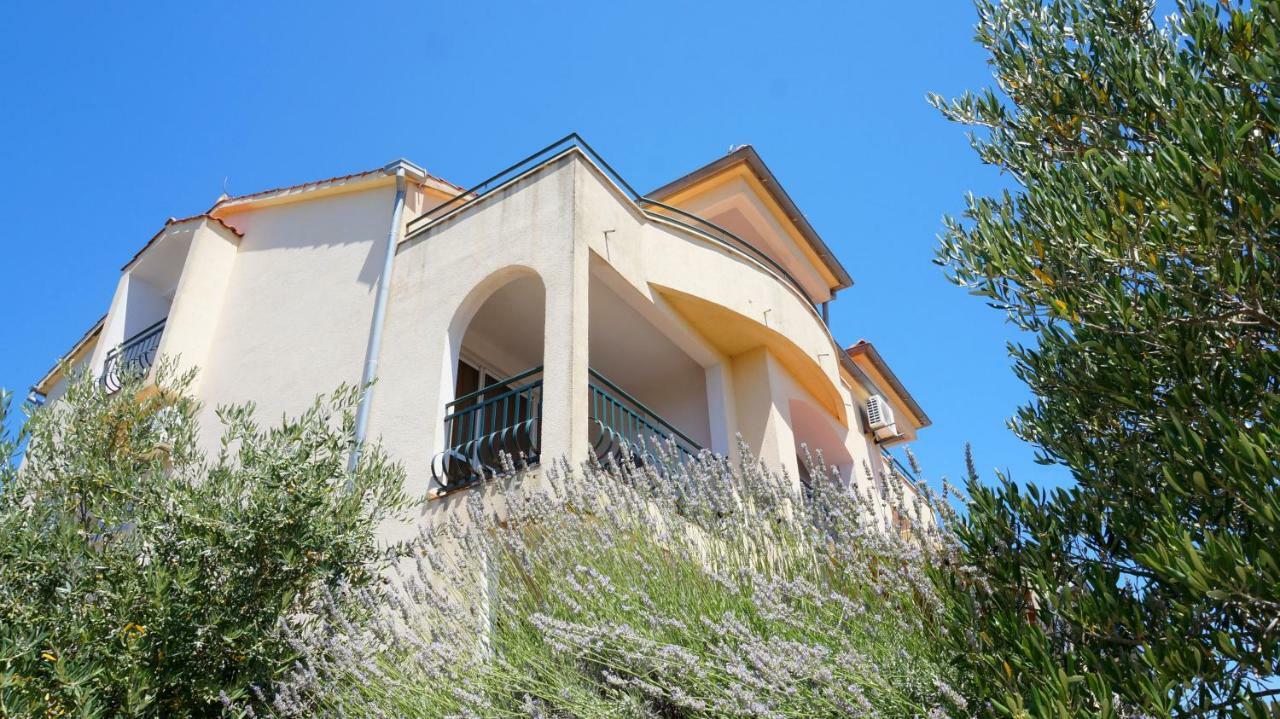 Villa Dvorine Tisno Eksteriør bilde